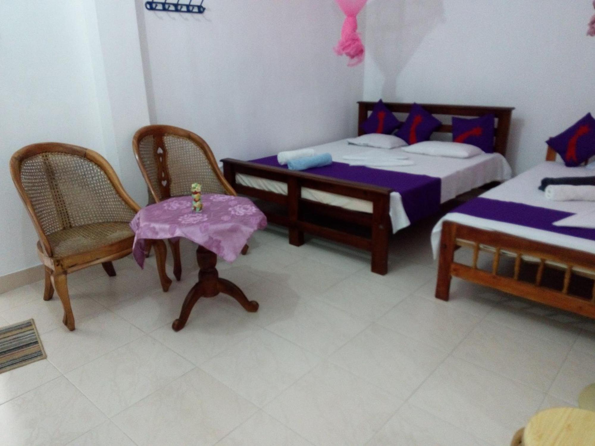 Evening Star Guest Inn Kandy Room photo